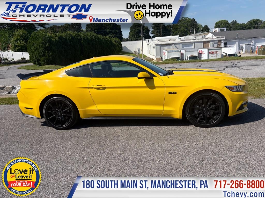 2016 Ford MUSTANG GT Base