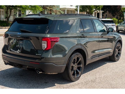 2022 Ford Explorer ST-Line