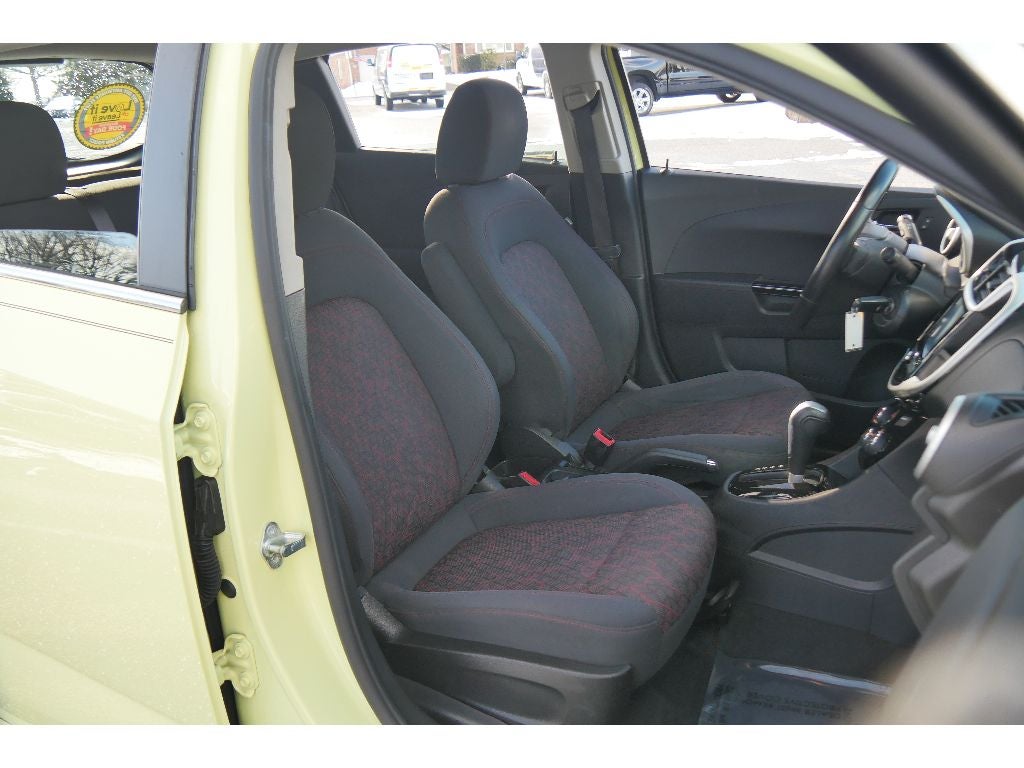 2017 Chevrolet Sonic LT