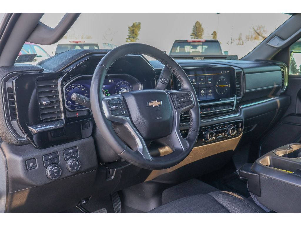 2023 Chevrolet Silverado 1500 LT (2FL)