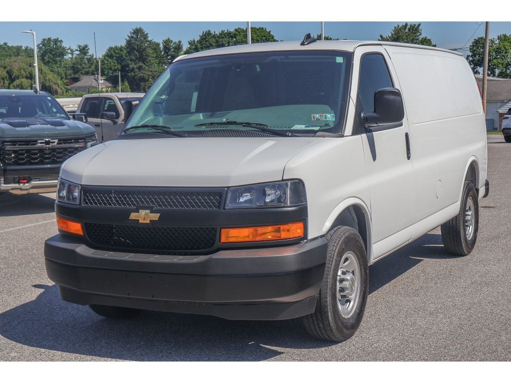2026 Chevrolet Express Cargo WT