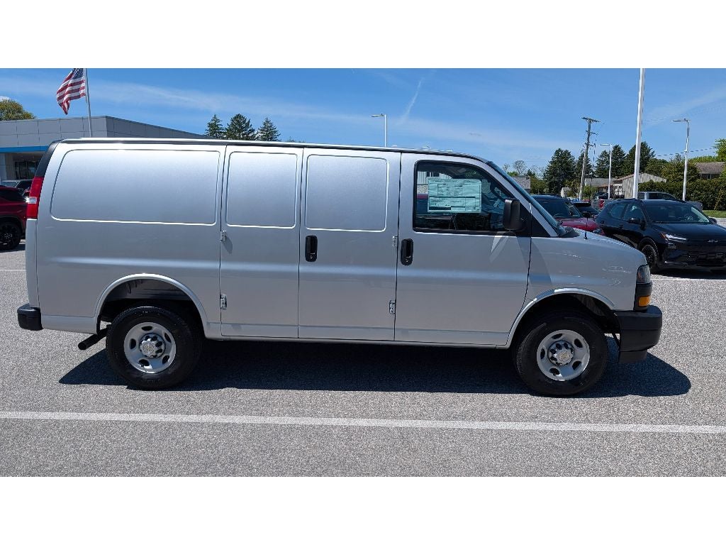 2026 Chevrolet Express Cargo WT