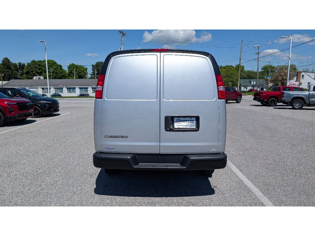 2026 Chevrolet Express Cargo WT