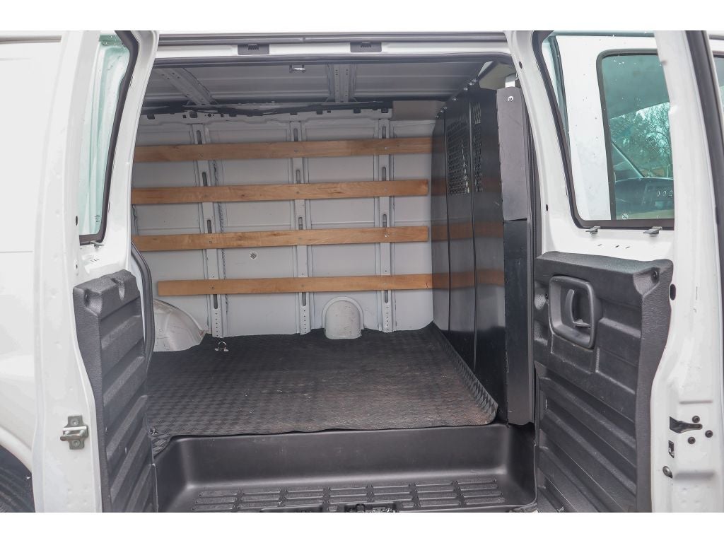 2023 Chevrolet Express Cargo 2500 WT