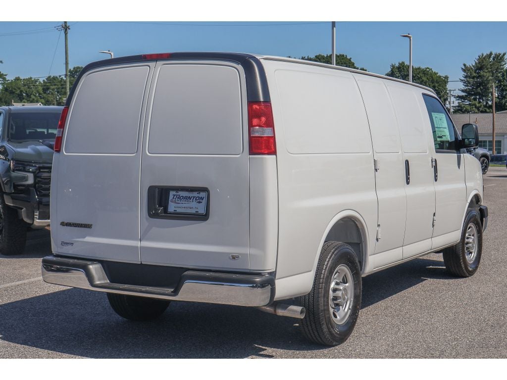 2026 Chevrolet Express Cargo WT