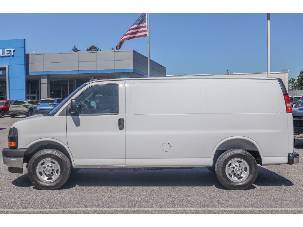 2026 Chevrolet Express Cargo WT