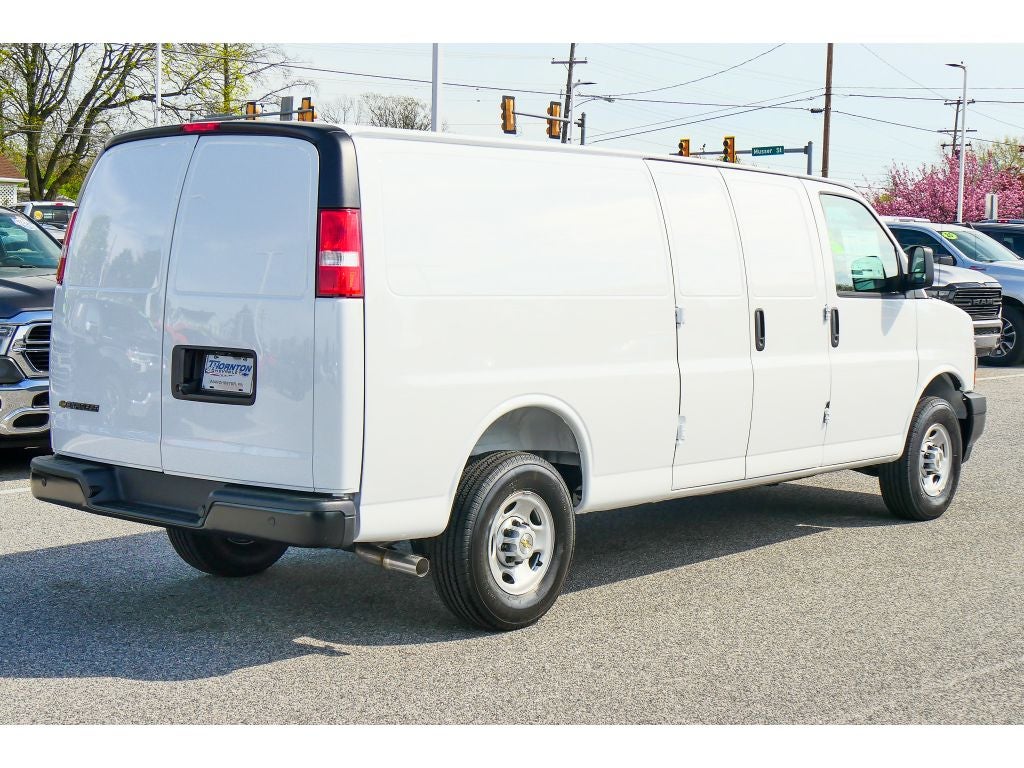 2026 Chevrolet Express Cargo WT