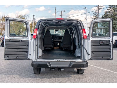 2025 Chevrolet Express Cargo 3500 WT