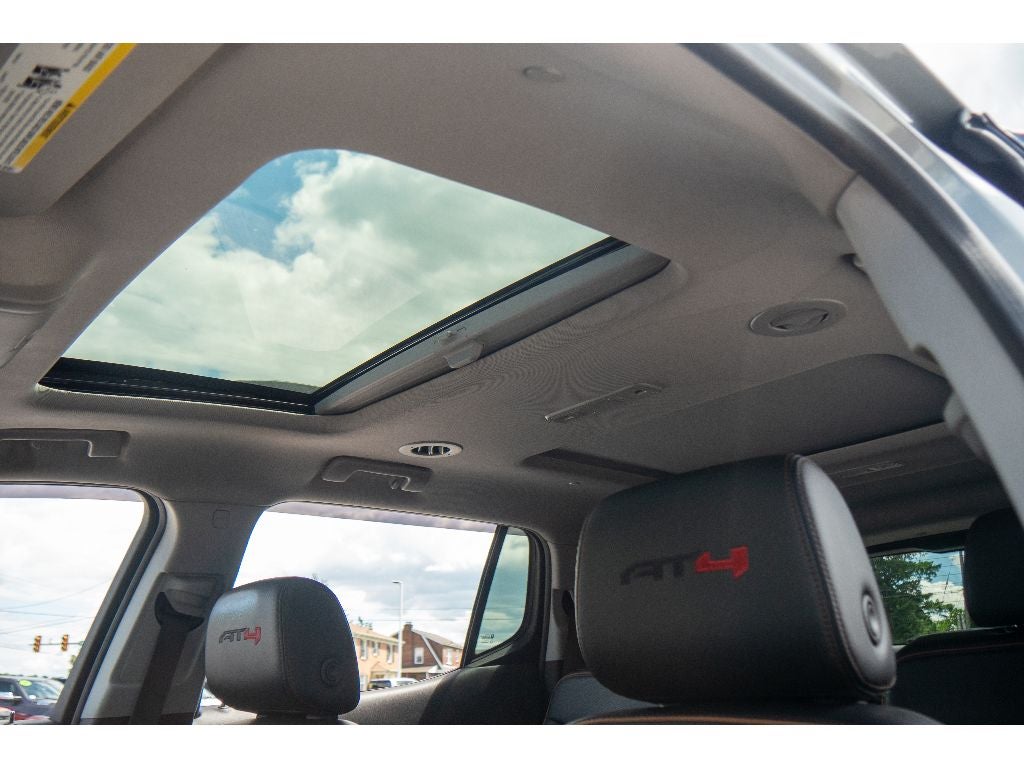 2023 GMC Acadia AT4