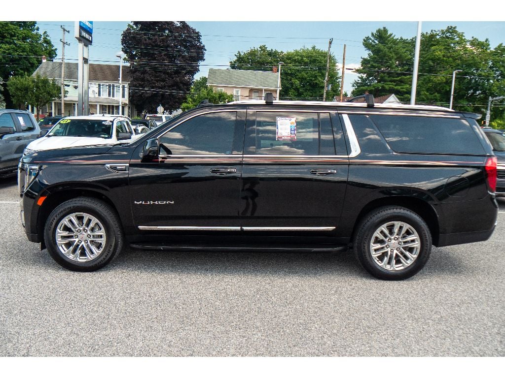 2022 GMC Yukon XL SLT