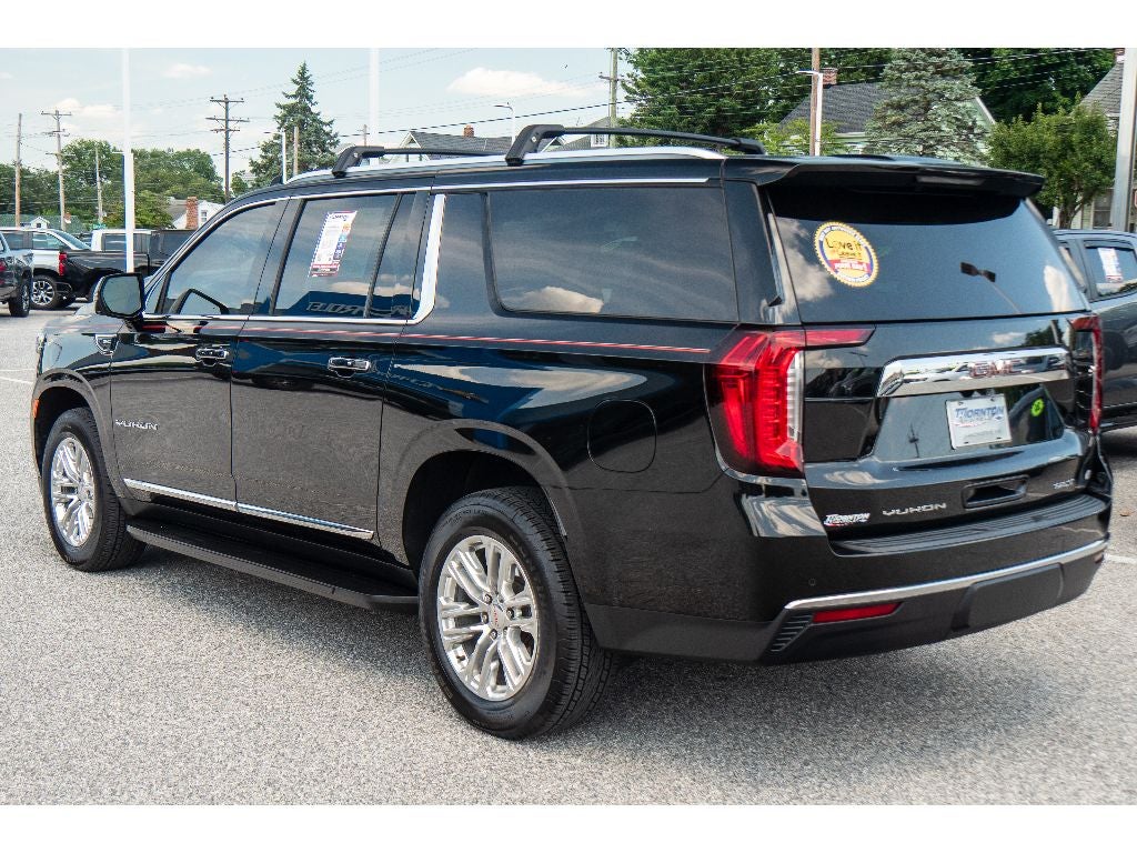 2022 GMC Yukon XL SLT