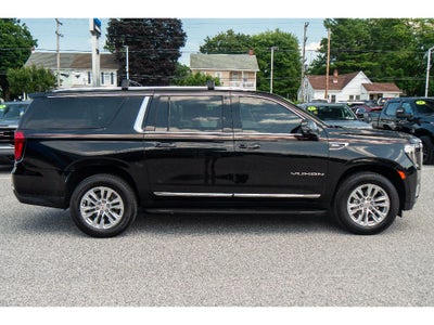 2022 GMC Yukon XL SLT