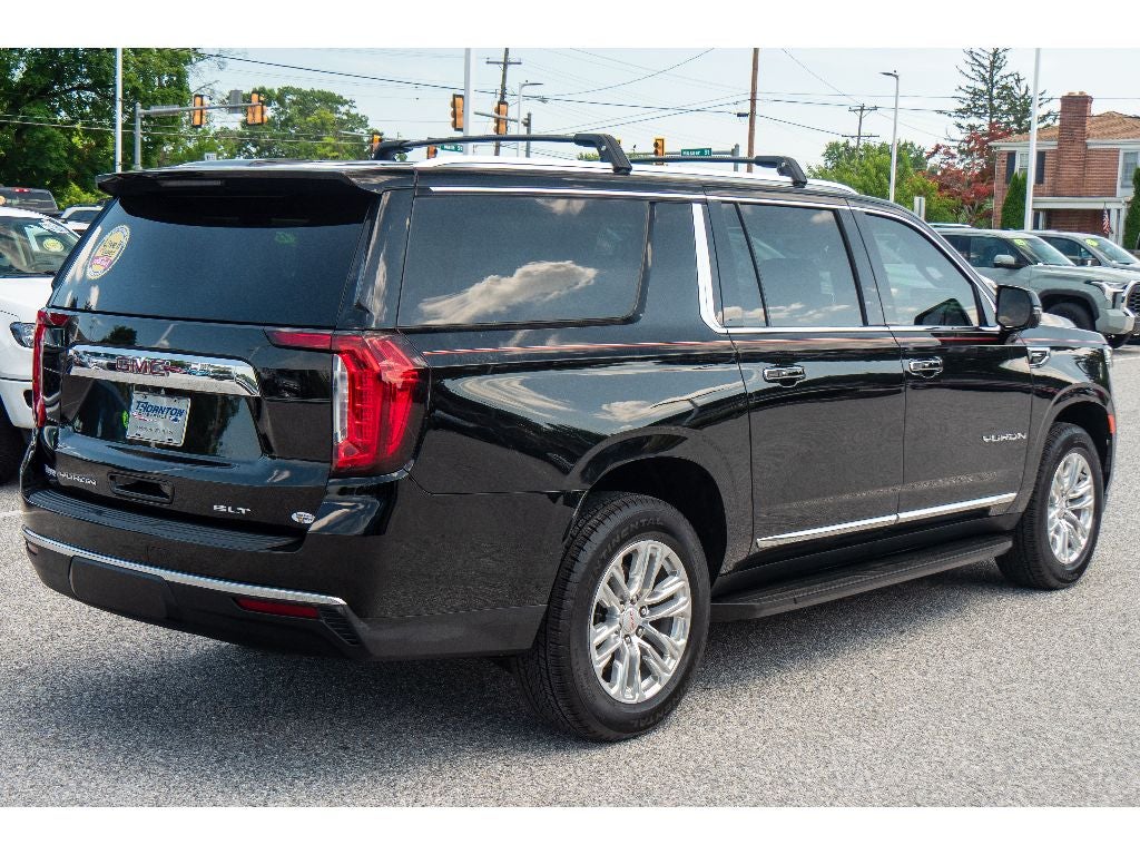 2022 GMC Yukon XL SLT