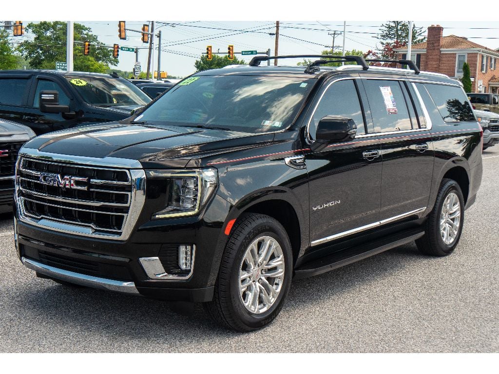 2022 GMC Yukon XL SLT