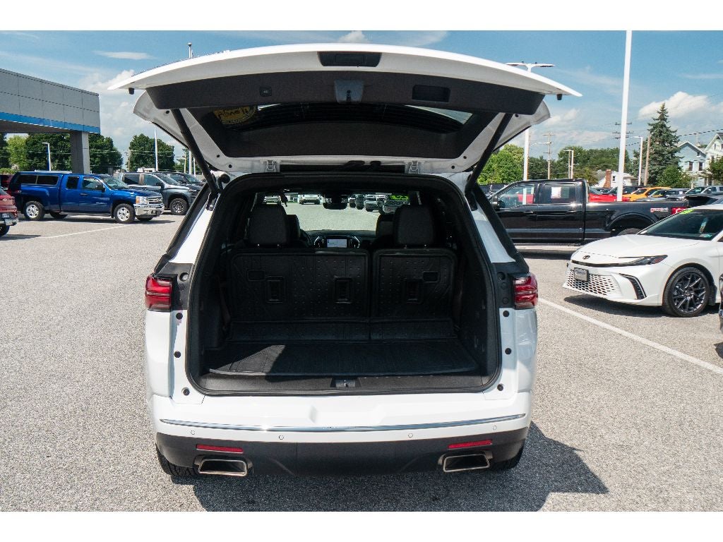2023 Chevrolet Traverse High Country