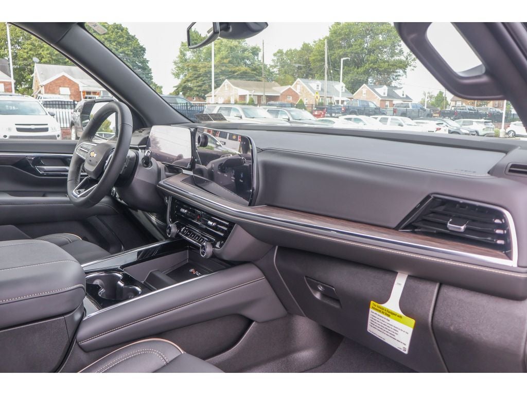 2025 Chevrolet Suburban Premier