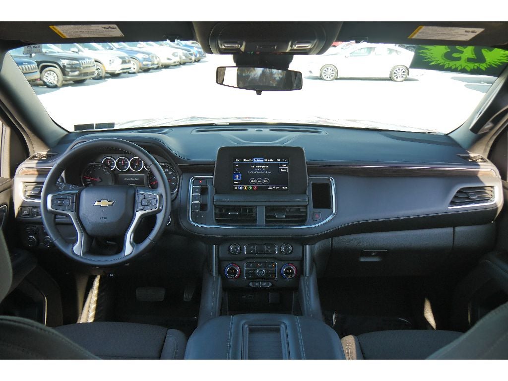 2023 Chevrolet Suburban LS