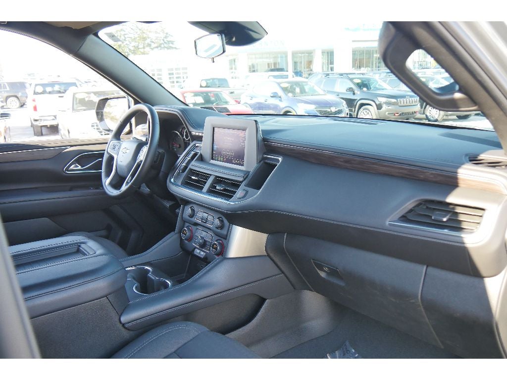 2023 Chevrolet Suburban LS