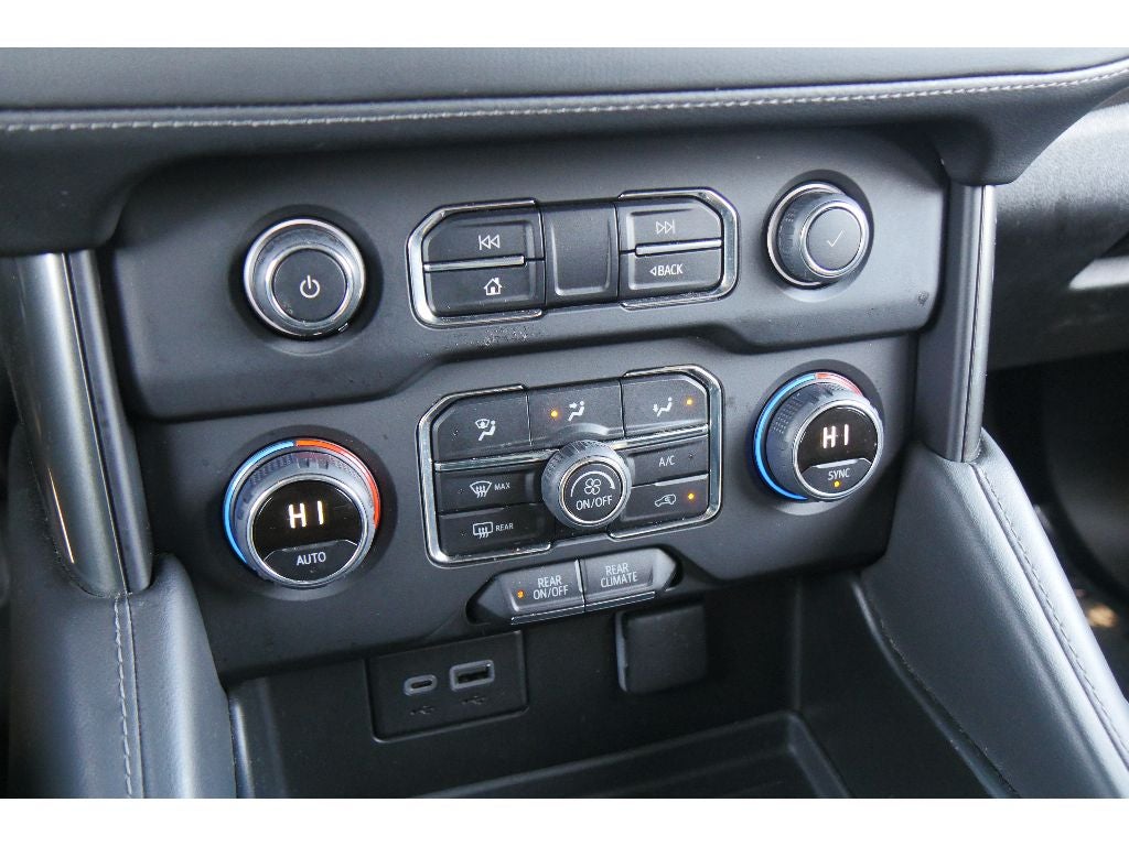 2023 Chevrolet Suburban LS