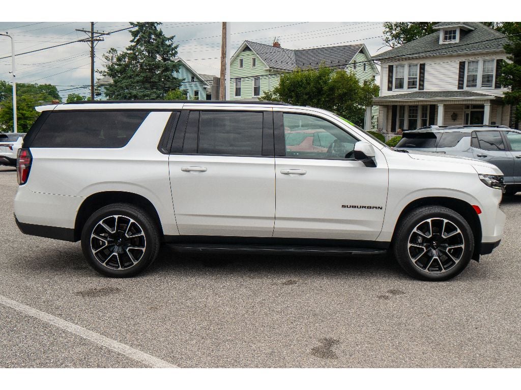 2021 Chevrolet Suburban RST
