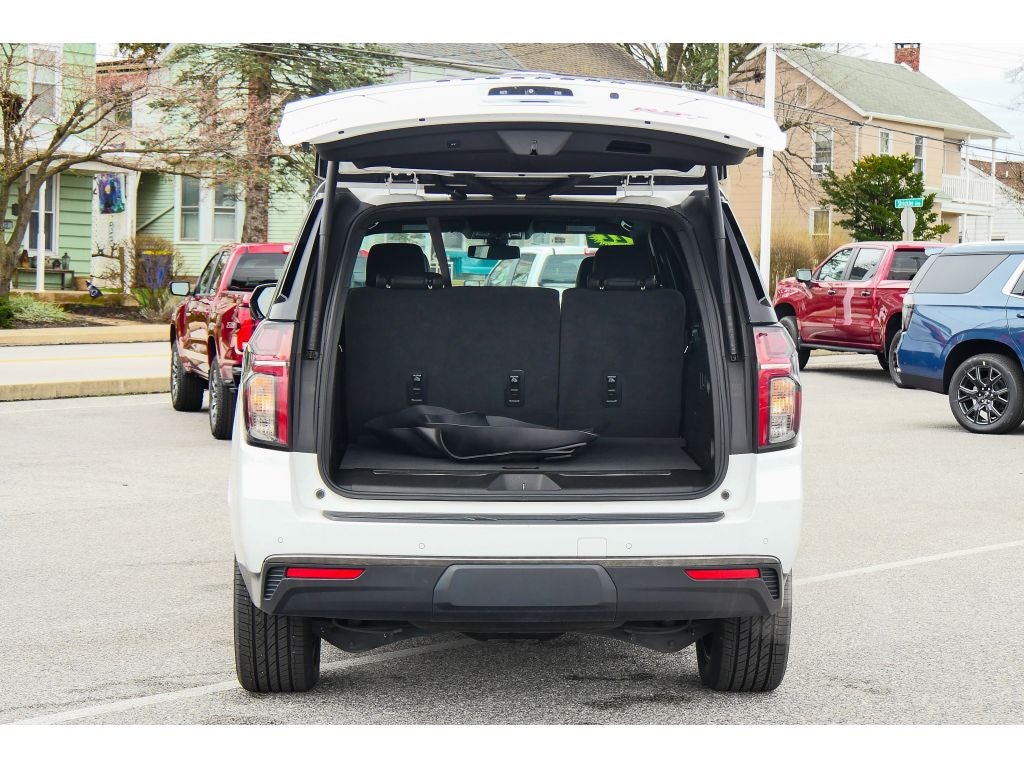 2022 Chevrolet Suburban RST