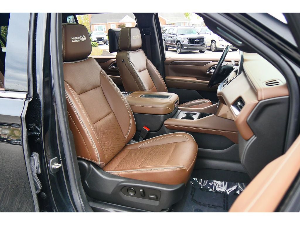 2022 Chevrolet Suburban High Country