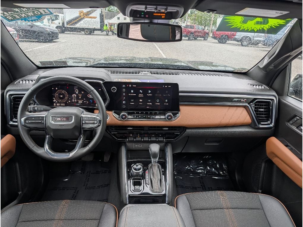 2024 GMC Canyon AT4