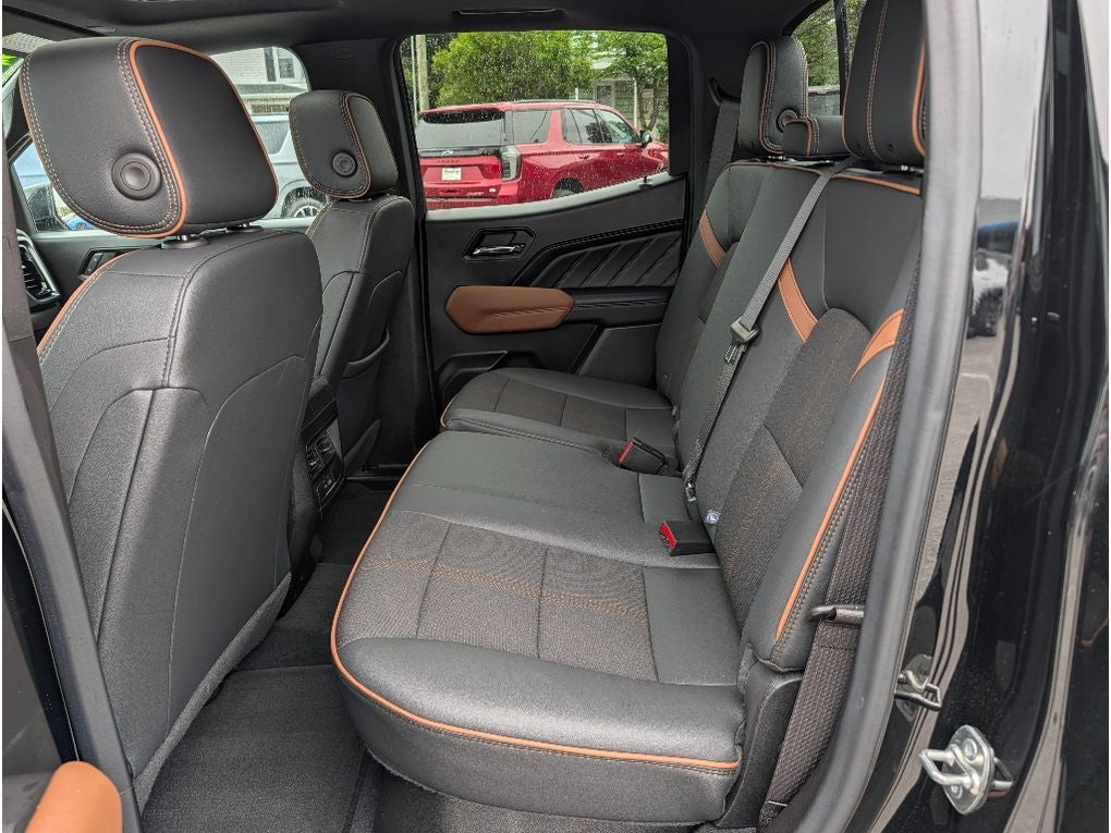 2024 GMC Canyon AT4