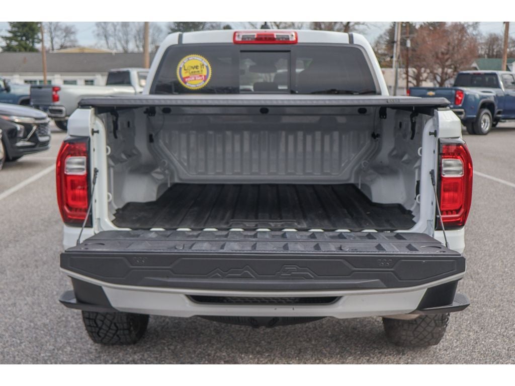 2024 GMC Canyon AT4