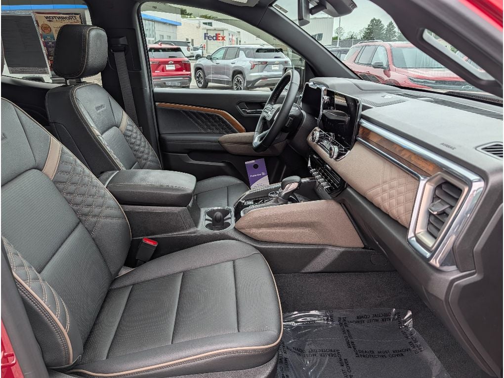 2024 GMC Canyon Denali