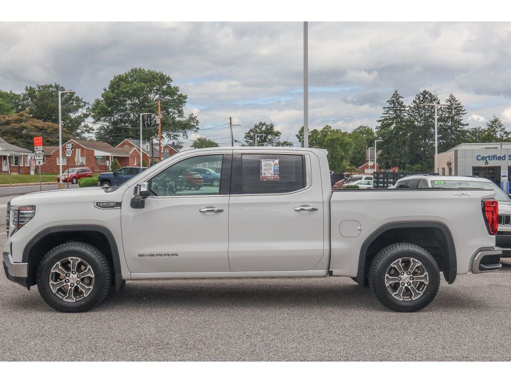 2025 GMC Sierra 1500 SLT