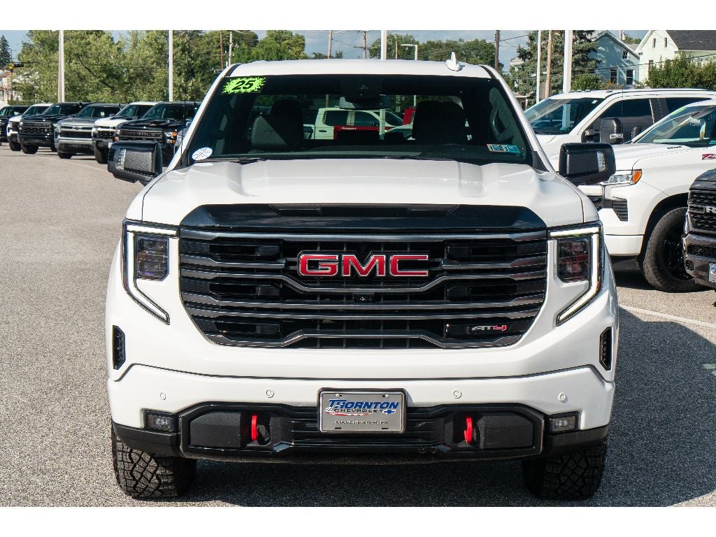 2025 GMC Sierra 1500 AT4