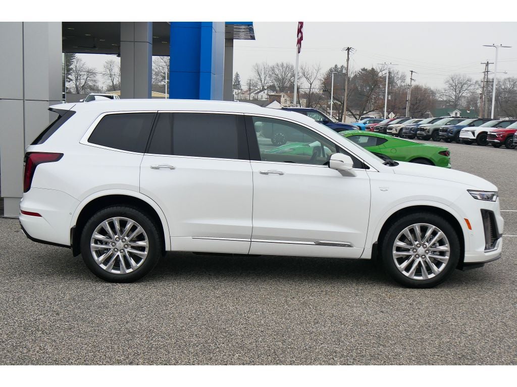 2024 Cadillac XT6 Premium Luxury