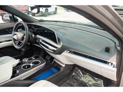 2024 Cadillac LYRIQ Luxury 3