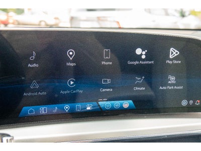 2024 Cadillac LYRIQ Luxury 3