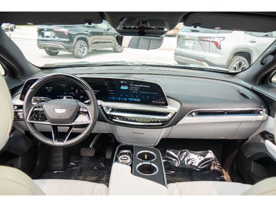 2024 Cadillac LYRIQ Luxury 3
