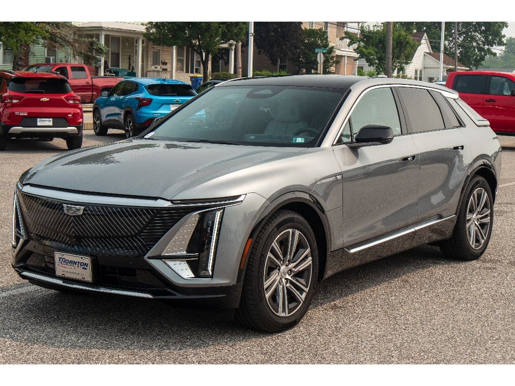 2024 Cadillac LYRIQ Luxury 3