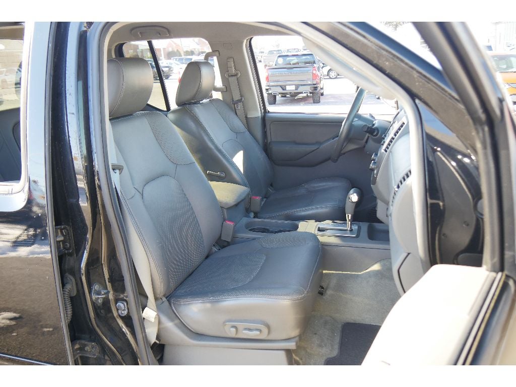 2011 Nissan Frontier SL