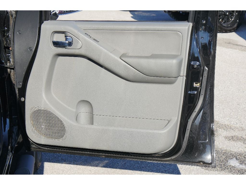 2011 Nissan Frontier SL