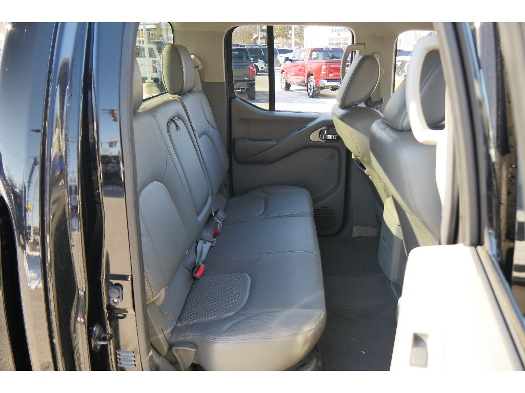 2011 Nissan Frontier SL