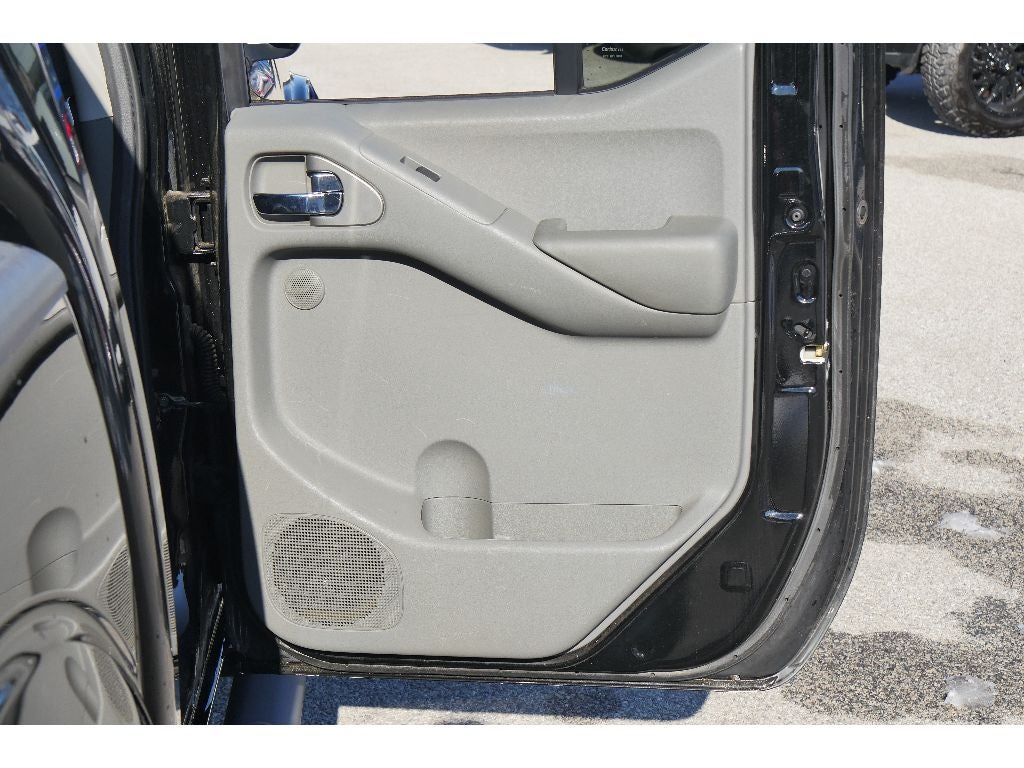 2011 Nissan Frontier SL