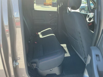 2024 Nissan Frontier Crew Cab PRO-4X 4x4