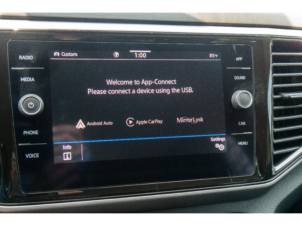 2022 Volkswagen Atlas 3.6L V6 SE w/Technology