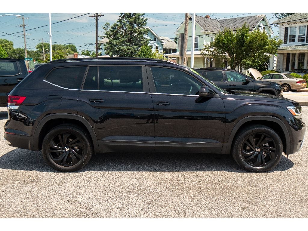 2022 Volkswagen Atlas 3.6L V6 SE w/Technology