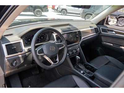 2022 Volkswagen Atlas 3.6L V6 SE w/Technology