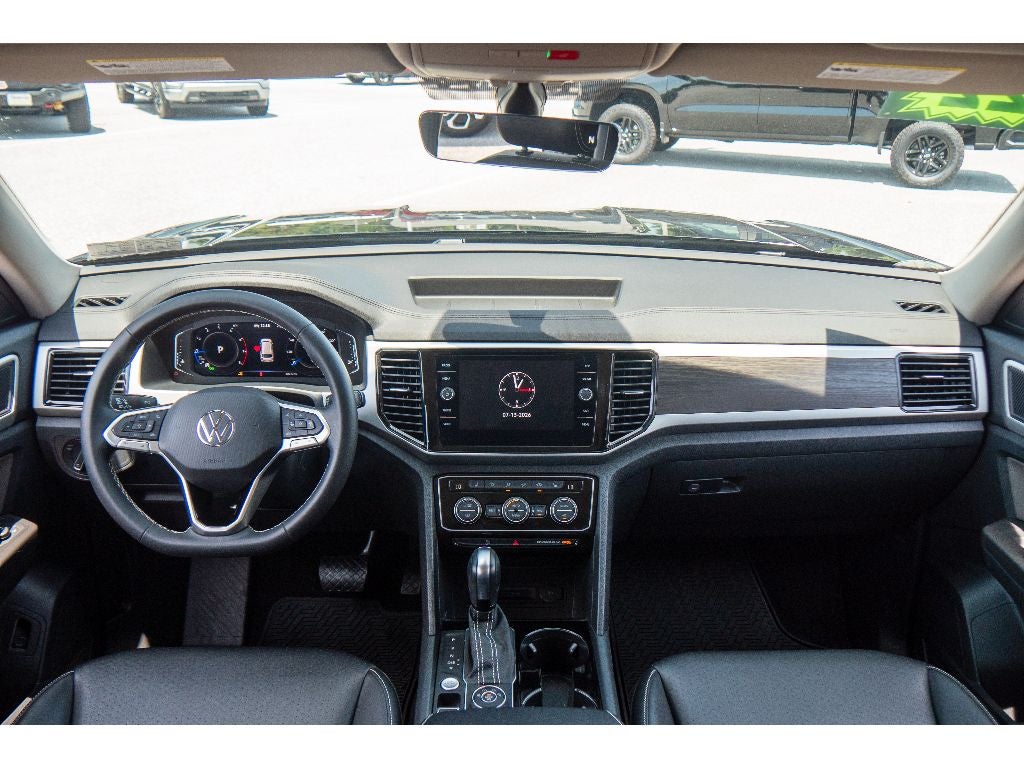 2022 Volkswagen Atlas 3.6L V6 SE w/Technology