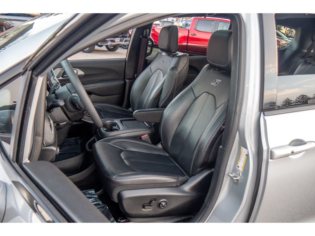 2022 Chrysler Pacifica Touring L AWD