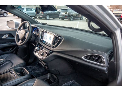 2022 Chrysler Pacifica Touring L AWD