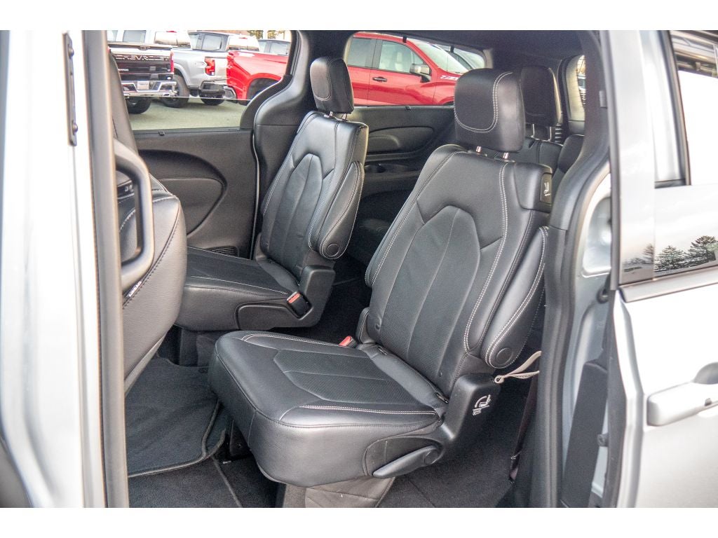 2022 Chrysler Pacifica Touring L AWD