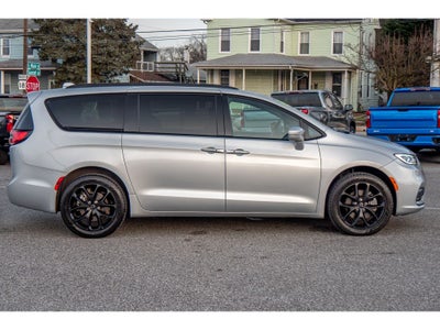 2022 Chrysler Pacifica Touring L AWD